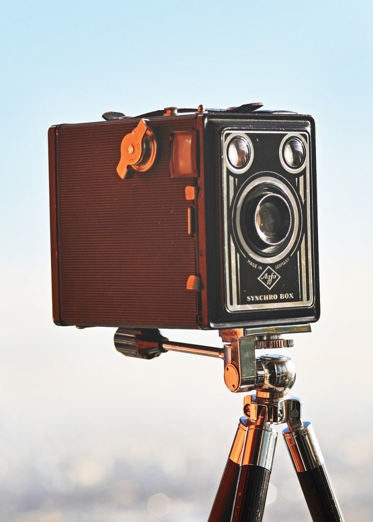 Box Camera Film X Film Camera  - jdblack / Pixabay